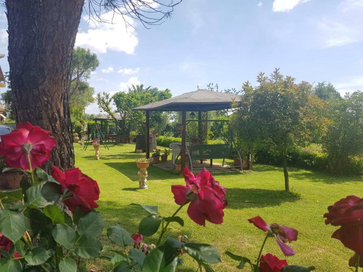 אסיסי Camere Carloni מראה חיצוני תמונה