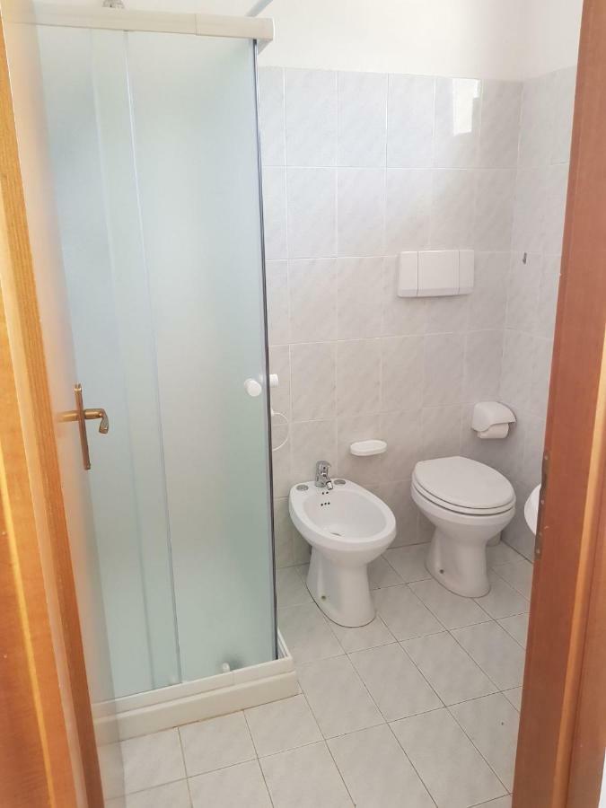 אסיסי Camere Carloni מראה חיצוני תמונה